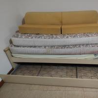 Divano letto con materassi 
