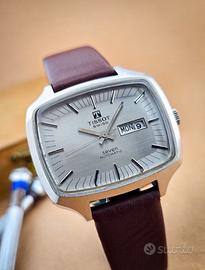 Tissot seven  square automatico