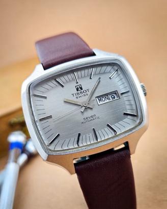 Tissot seven  square automatico
