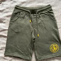 Pantaloncini verdi