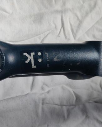 attacco manubrio Fizik R3 120 mm