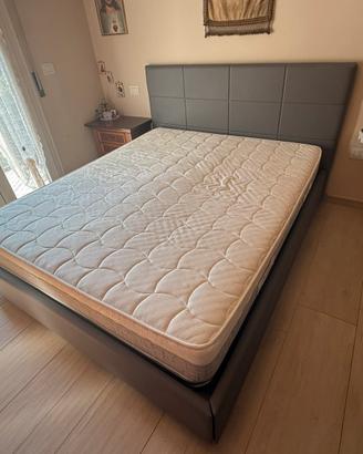 Letto matrimoniale contenitore con Materasso