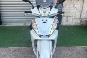 Honda SH 300 i 2 serie