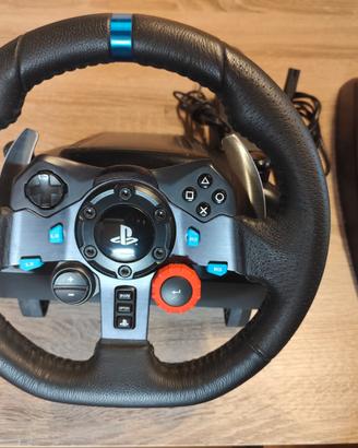 Volante Logitech G29 + Pedaliera (PS5 / PS4 / PC)