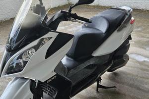Kymco downtown 300i