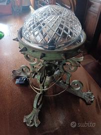 Lume  da tavolo in ferro battuto 