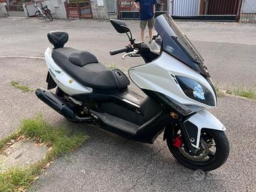 Kymco xciting R300
