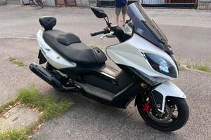 Kymco xciting R300