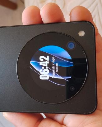 ZTE Nubia N Flip 8+12 giga ram 256 giga 5G leggi