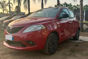 Lancia Ypsilon 1.0 FireFly SINISTRATA