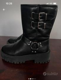 Stivali pelle nera
