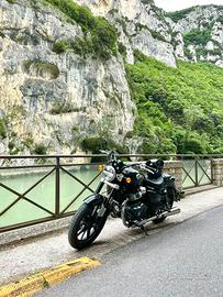 Royal Enfield Super Meteor 650 accessoriata