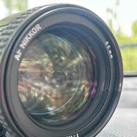obiettivo nikon 85 mm 1:1.8 D