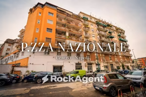 Appartamento di 185 m² con 5 locali a Napoli