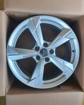 4 cerchi Nuovi 18 originali Audi A3 A4 A5 A6 A7 A8