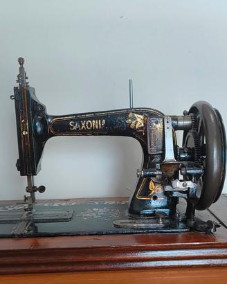 macchina da cucire vintage 