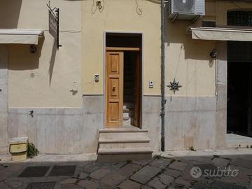 Appartamento arredato 75 mq con balcone