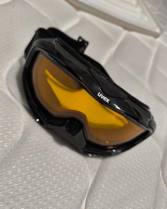 maschera da sci marca Uvex arancio e nera 