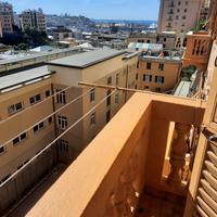 Trilocale Genova Centro vista mare