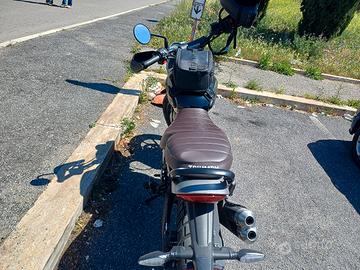 triumph scrambler 400 x