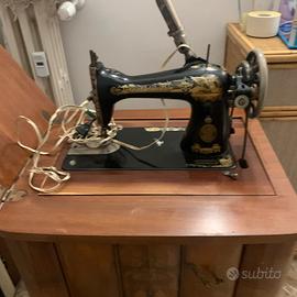 MACCHINA DA CUCIRE VINTAGE