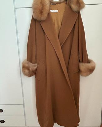 Cappa Max Mara 100% cachemire, dettagli ermellino