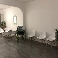 Studio medico arredato a Catania