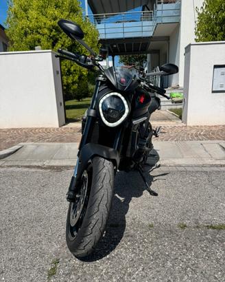 Ducati Monster 937+ 3900km!!