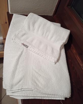 32 coppie di salviette