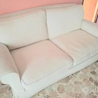 divano comodo in tessuto 