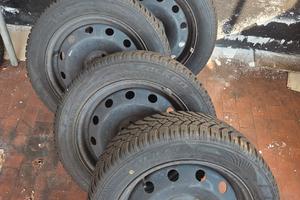 4 ruote invernali complete di cerchione Fiat 500 