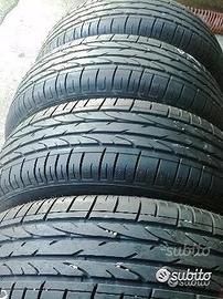4completo di 4 gomme. 215 65 16. Brigestone