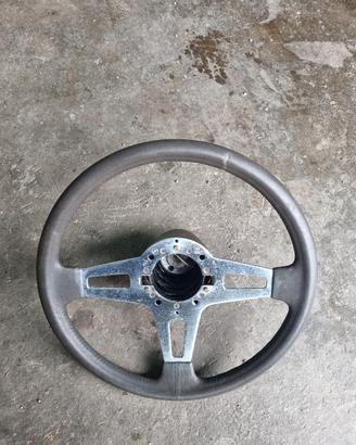 VOLANTE VOLKSWAGEN GOLF  MK1 DAL 74 AL 88' 