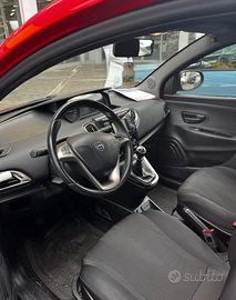 auto Lancia Y 1.2 gold