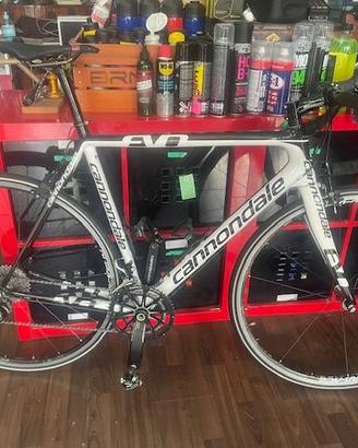 Bici da corsa cannondale supersix evo hm taglia 56