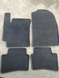 Tappetini gomma + catene Kia Stonic