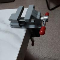 piccola morsa in alluminio