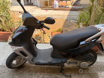 Peugeot sum up 125