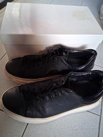 Scarpe lavorate a mano ALESSANDRO MARIANI in pelle