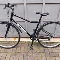 Bicicletta B Twin Riverside 100