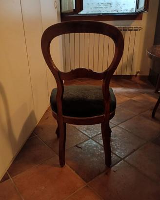 Tavolo rotondo con 4 sedie stile Luigi XVI