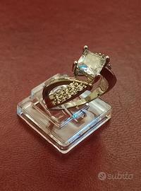 Anello colore Argento 