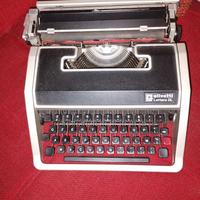 macchina da scrivere 
