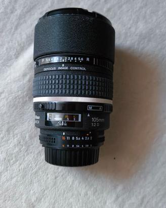 Nikon AF DC-Nikkor 105mm f/2D-DE FOCUS