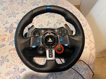 Simulatore di guida logitech