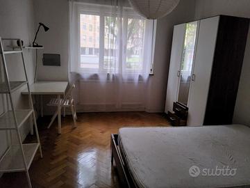 Stanza SINGOLA per ragazza libera dal 1 giugno