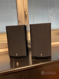 YAMAHA NS-333 bookshelf speakers