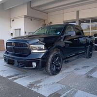 RAM Ram 1500 4x4 2019 Ram 1500 5.7 emi Classi...