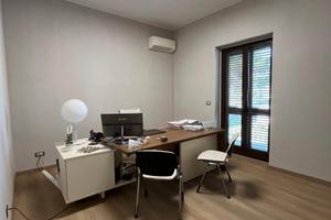 N° 2 stanze per uso professionale
