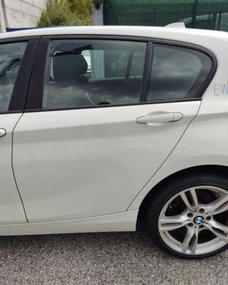 Porta posteriore sinistra BMW 116D del 2014